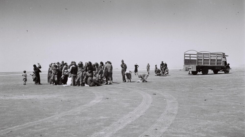 Jemenitische Juden auf dem Weg zu einem Sammelpunkt, von dem aus sie ihre Flucht nach Israel fortsetzen können