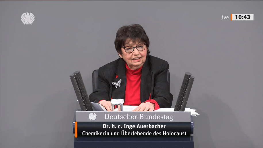 Holocaustüberlebende Inge Auerbach spricht im Bundestag