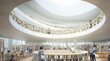 Das Bild zeigt Bücherregale in der Israelischen Nationalbibliothek in Jerusalem