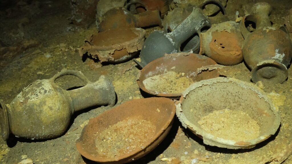 Grabkammer aus Zeiten von Pharao Ramses II. an Israels Küste entdeckt