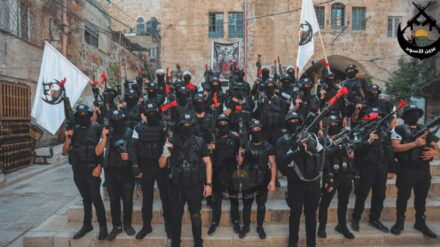 Mitglieder der Terrorgruppe Löwenhöhle zeigten sich Anfang September in schwarzen Uniformen