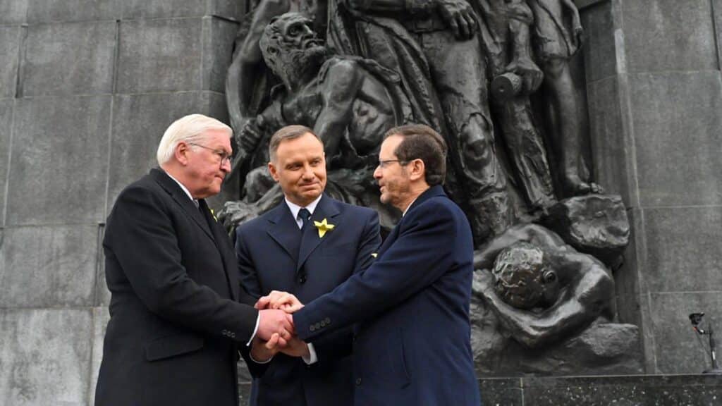 Steinmeier, Duda und Herzog beim gemeinsamen Gedenken an den Warschauer Ghetto-Aufstand