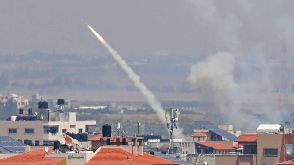 Nach einer nächtlichen Feuerpause setzten Terroristen aus dem Gazastreifen den Beschuss Israels fort