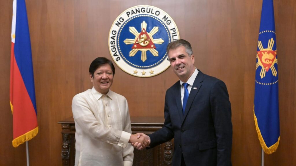 Cohen trifft auf den Philippinen den philippinischen Präsidenten Marcos