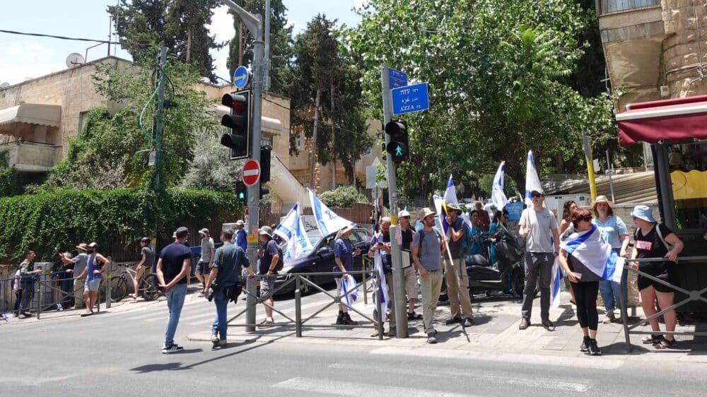 In Jerusalem protestierten in der Gaza-Straße gegen die Justizreform