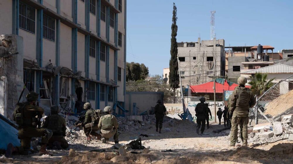 Soldaten Mitte Februar in der Umgebung des Al-Nasser-Krankenhauses in Chan Junis
