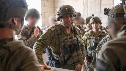 Armeechef Samir machte sich am Donnerstag ein Bild von der Lage im Gazastreifen