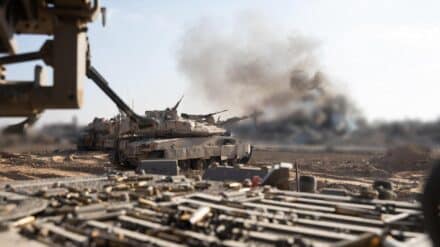 Die Armee geht im Ostteil von Rafah gegen Terroristen der Hamas vor