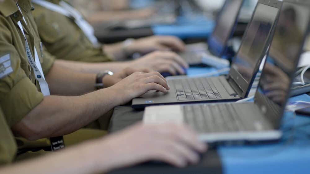 Auch ein Handwerk: Die Armee verteidigt das Land im Cyberraum