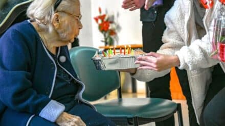 Jaroslava Levinska feiert Geburtstag