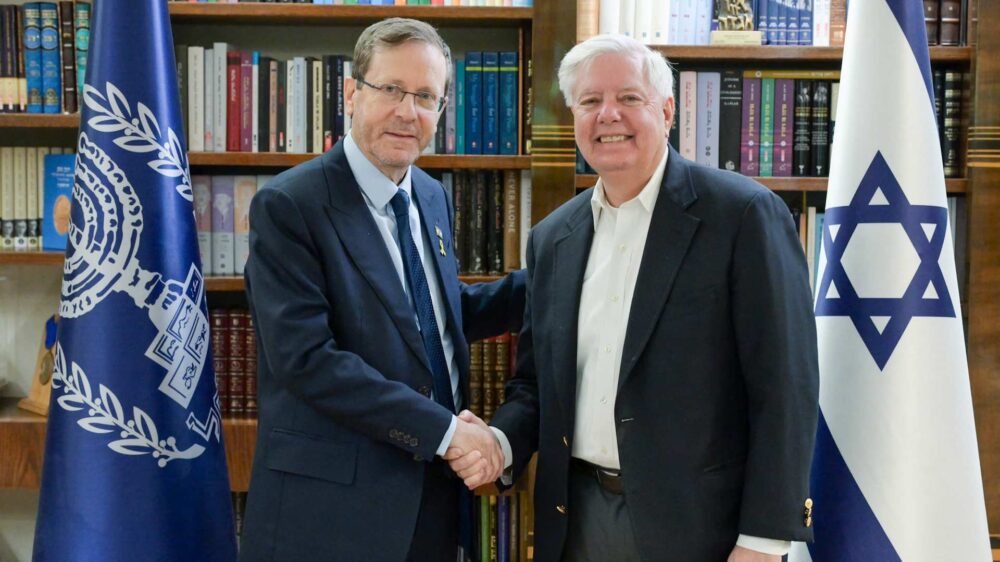 Graham (l.), hier bei einem Treffen mit dem israelischen Präsidenten Herzog, war ein großer Unterstützer des jüdischen Staates