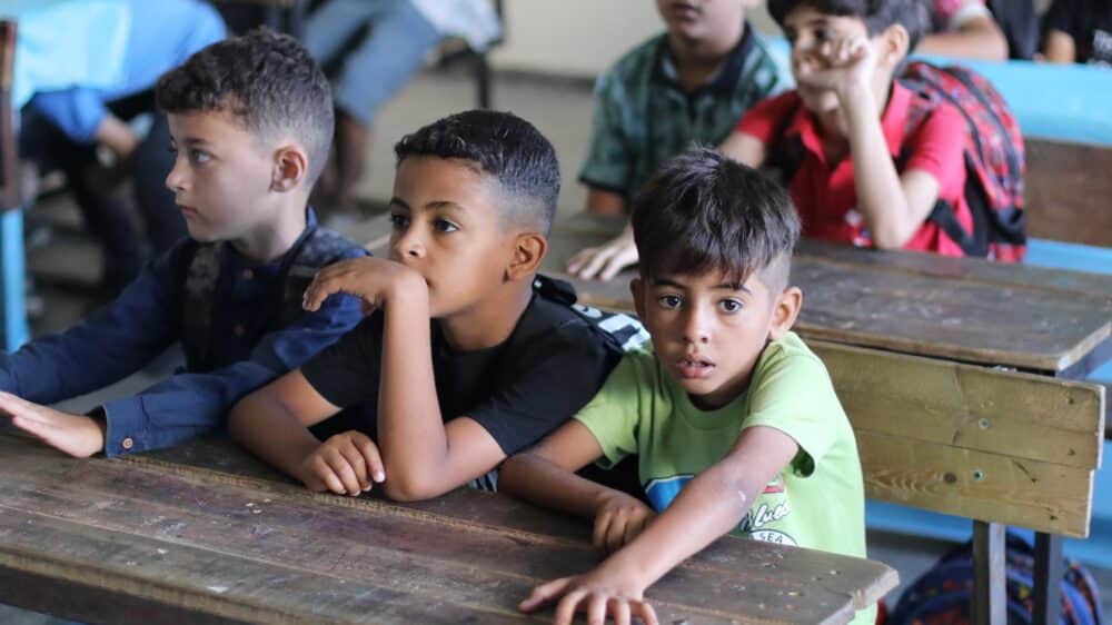Kinder in UNRWA-Schule