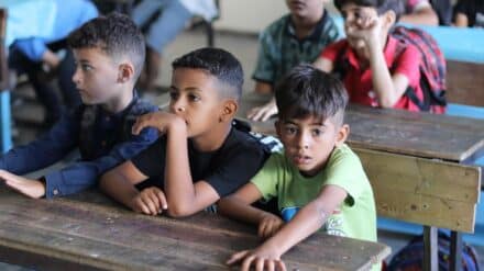 Kinder in UNRWA-Schule