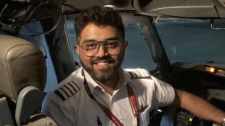 Heldenhafter Pilot: Der Inder Smit Machchhar verhinderte mit seinem Kampf gegen einen Terroristen im Cockpit eine Katastrophe